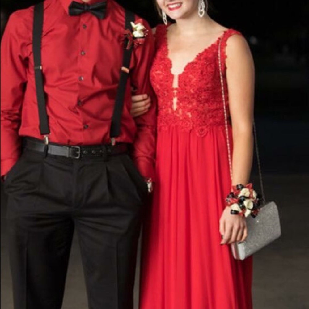 Gorgeous & elegant Sherri Hill prom dress